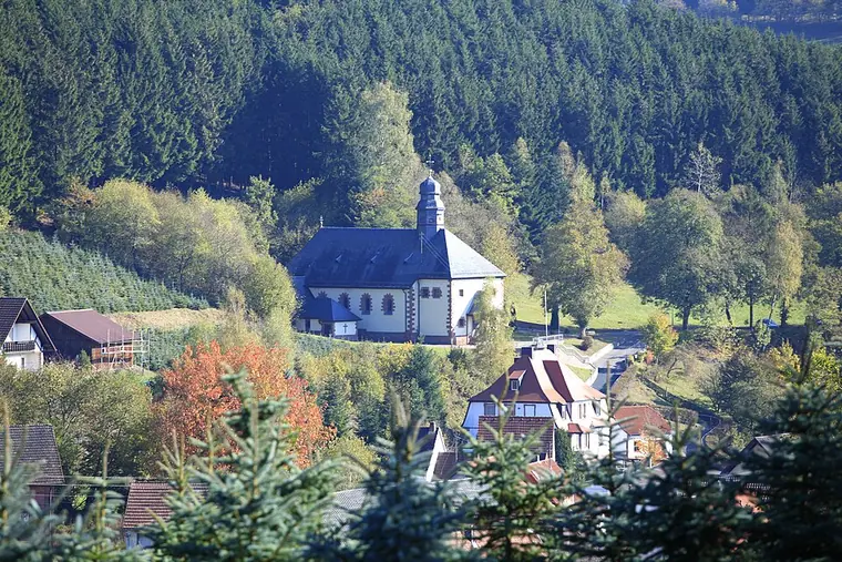 Ortsansicht von Aura im Sinngrund
